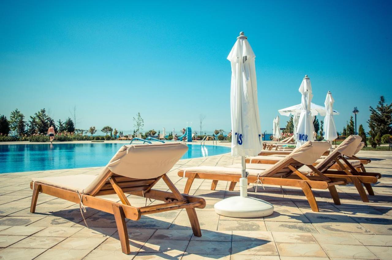 Prestige Fort Beach - Premium Apartments Sveti Vlas Bagian luar foto