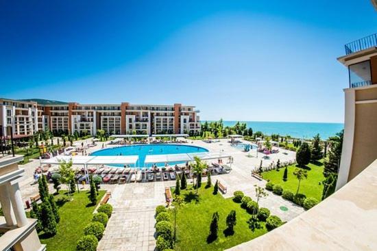 Prestige Fort Beach - Premium Apartments Sveti Vlas Bagian luar foto